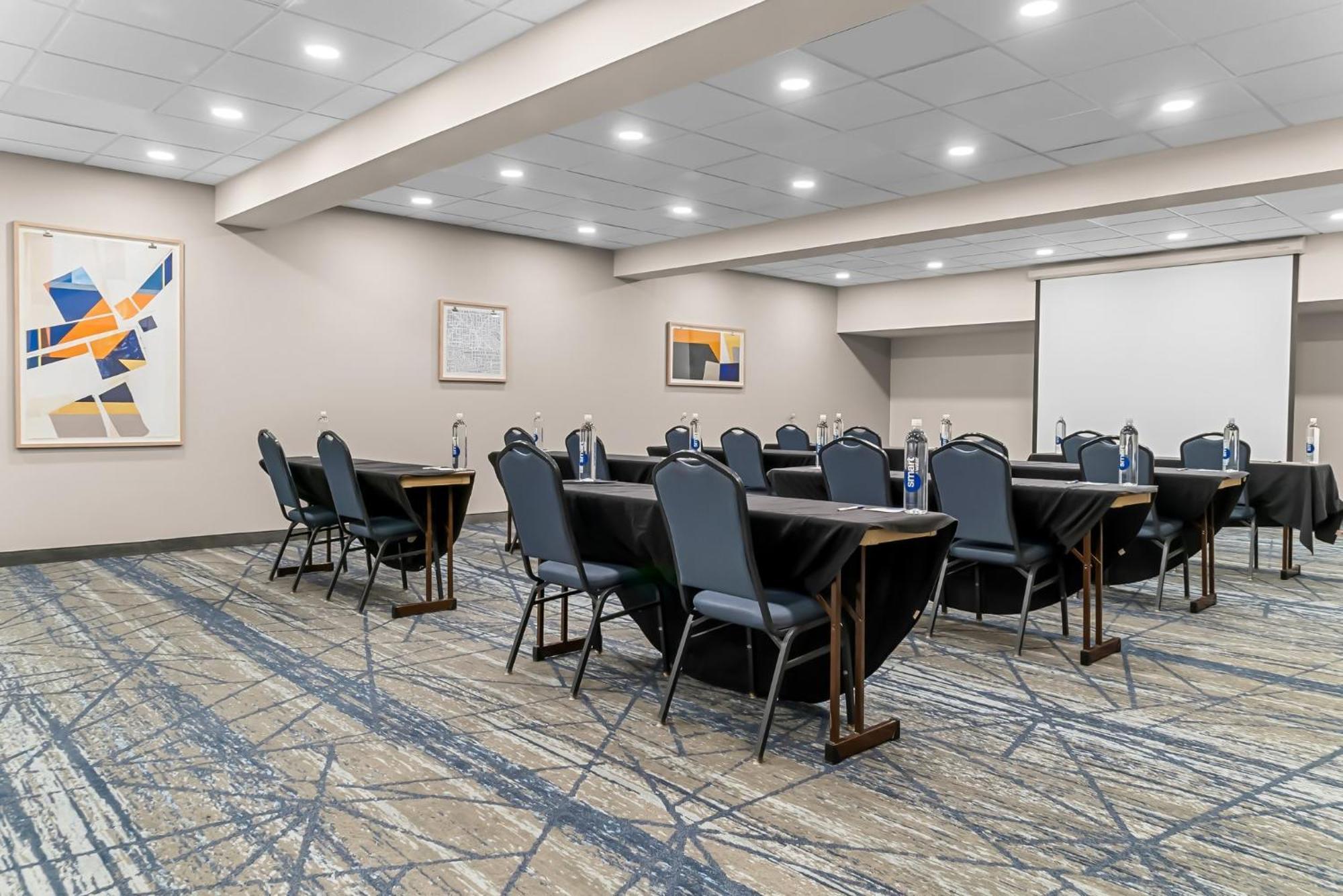 Holiday Inn Express & Suites Detroit - Novi By Ihg Luaran gambar