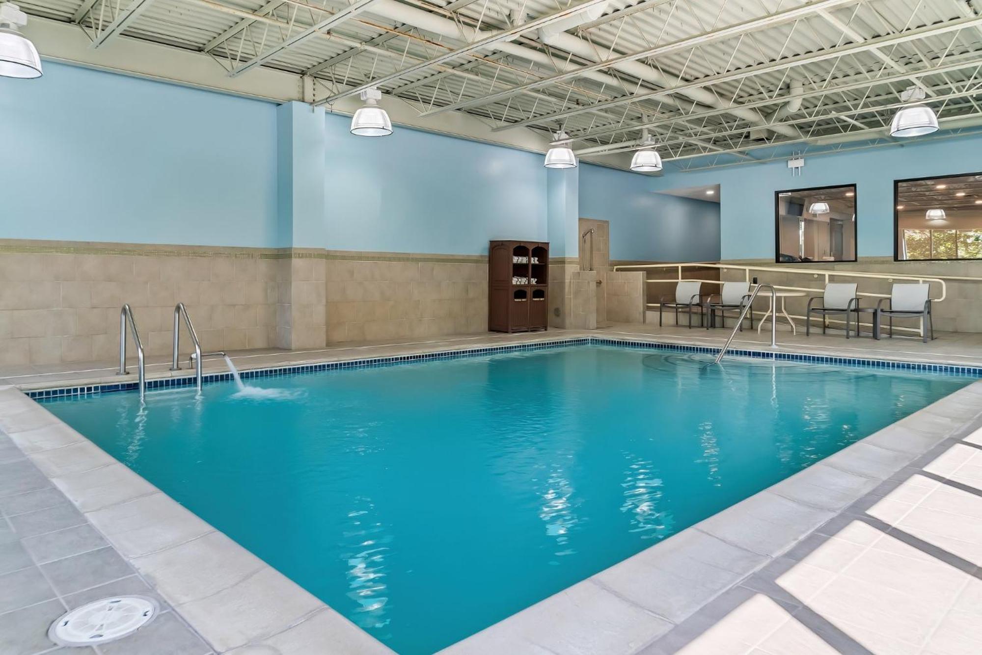 Holiday Inn Express & Suites Detroit - Novi By Ihg Luaran gambar
