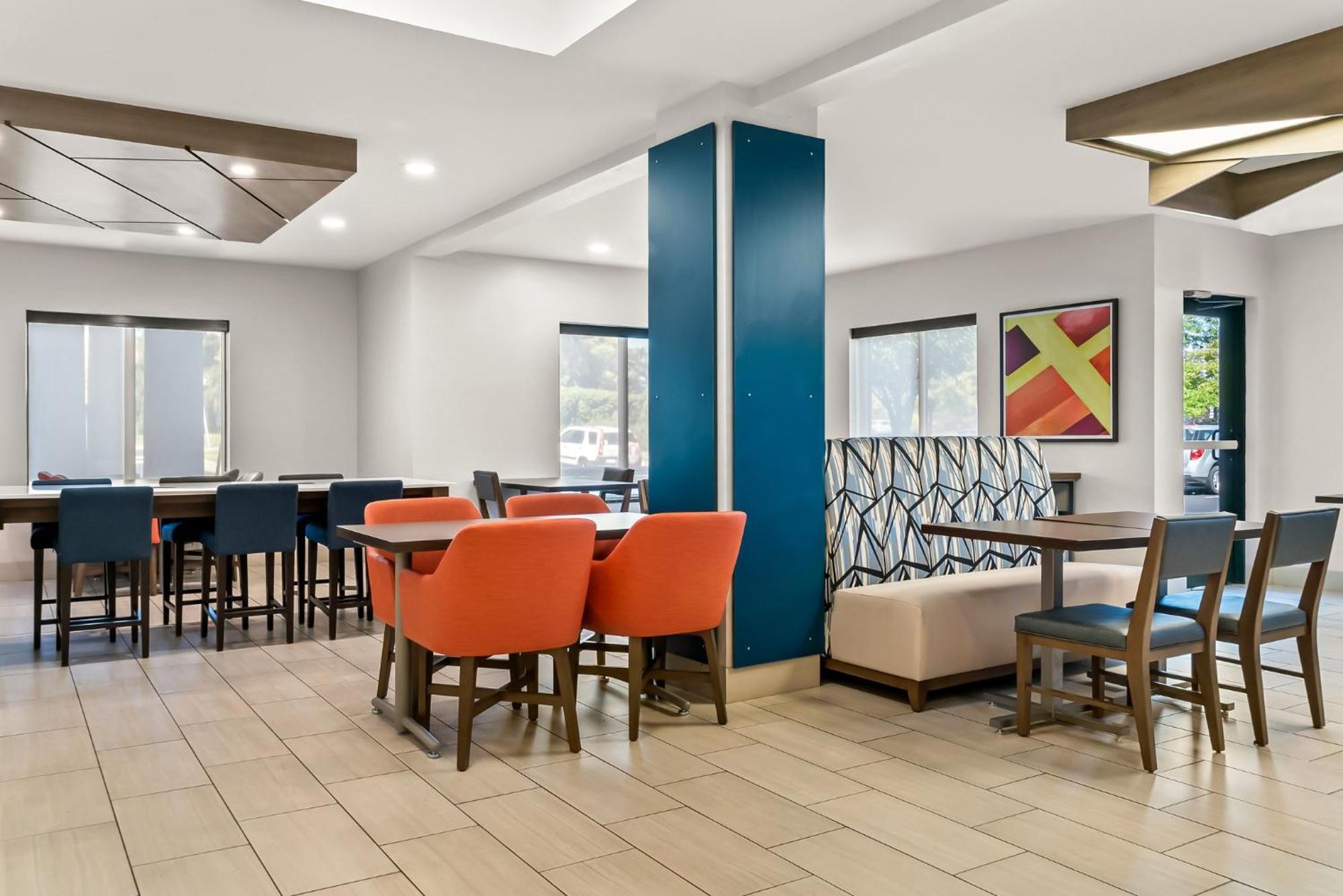 Holiday Inn Express & Suites Detroit - Novi By Ihg Luaran gambar