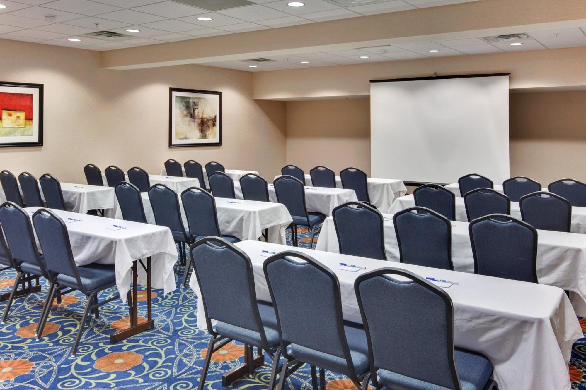 Holiday Inn Express & Suites Detroit - Novi By Ihg Luaran gambar