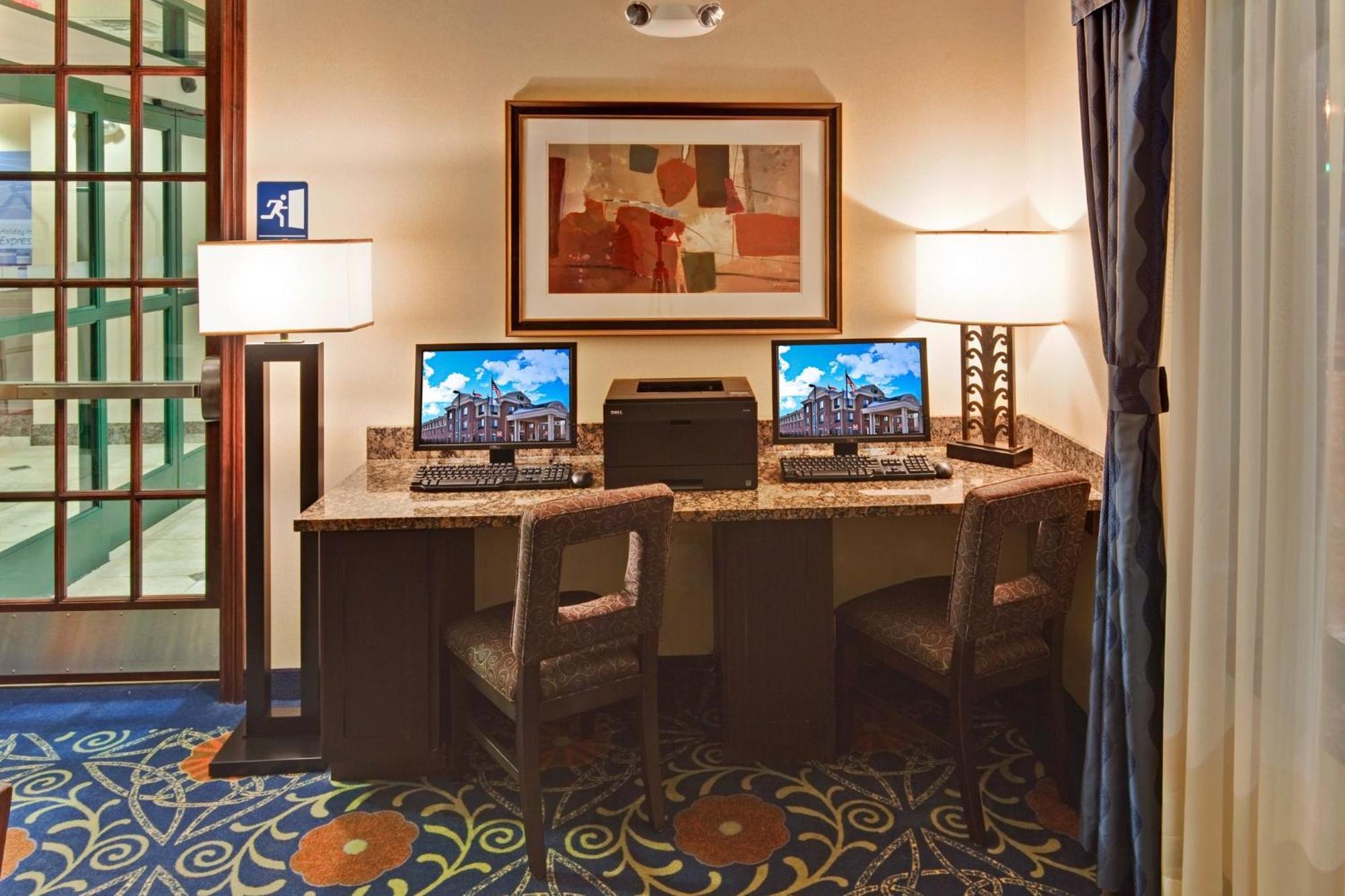 Holiday Inn Express & Suites Detroit - Novi By Ihg Luaran gambar